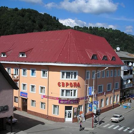 Europa Hotel Rakhiv Bagian luar foto