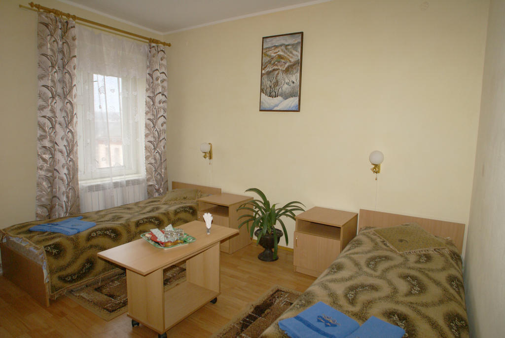 Europa Hotel Rakhiv Ruang foto